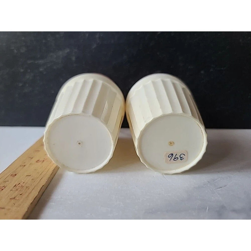 Vintage Red And White Plastic Salt And Pepper Shakers, READ Fair